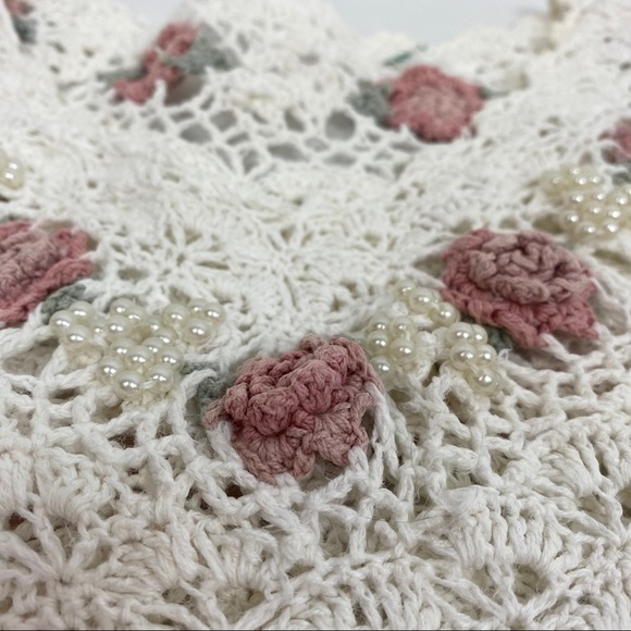 VINTAGE Crocheted Flower Embellished VNeck Sweater - Picture 4 of 10
